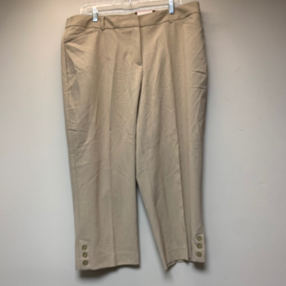 Roz & Ali Crop Pants Woman 14 Tan NEW Secret Agent Tummy Control Button Hem